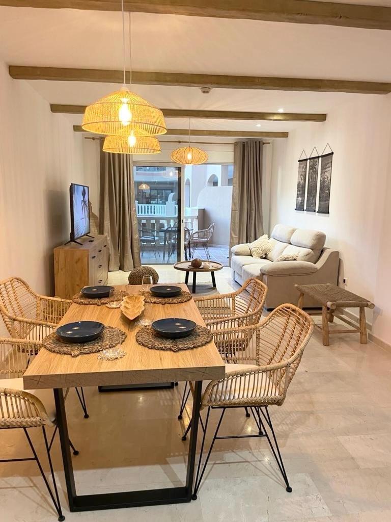 El Nautico Coral Suites 圣米格尔德阿沃纳 外观 照片
