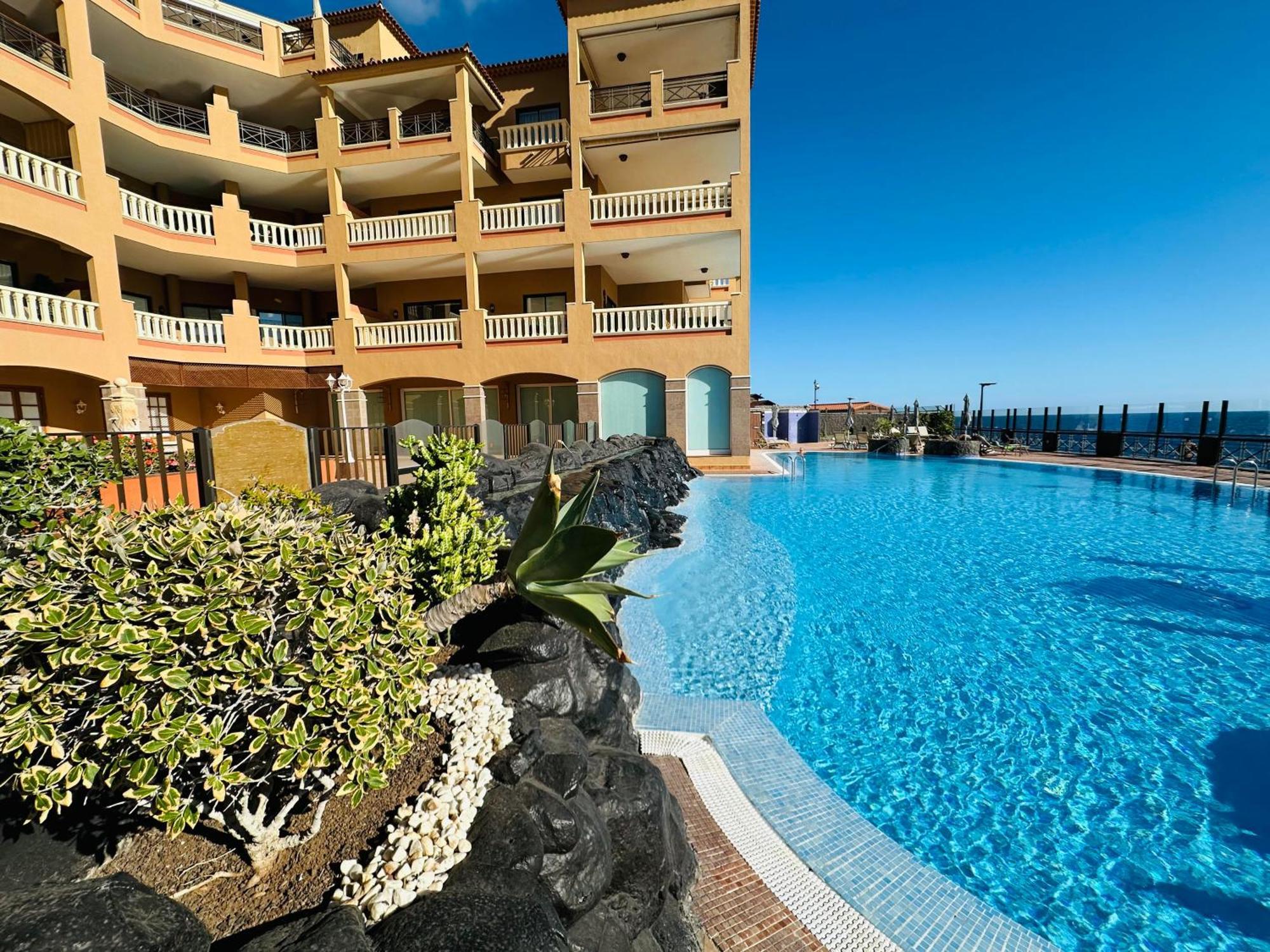 El Nautico Coral Suites 圣米格尔德阿沃纳 外观 照片